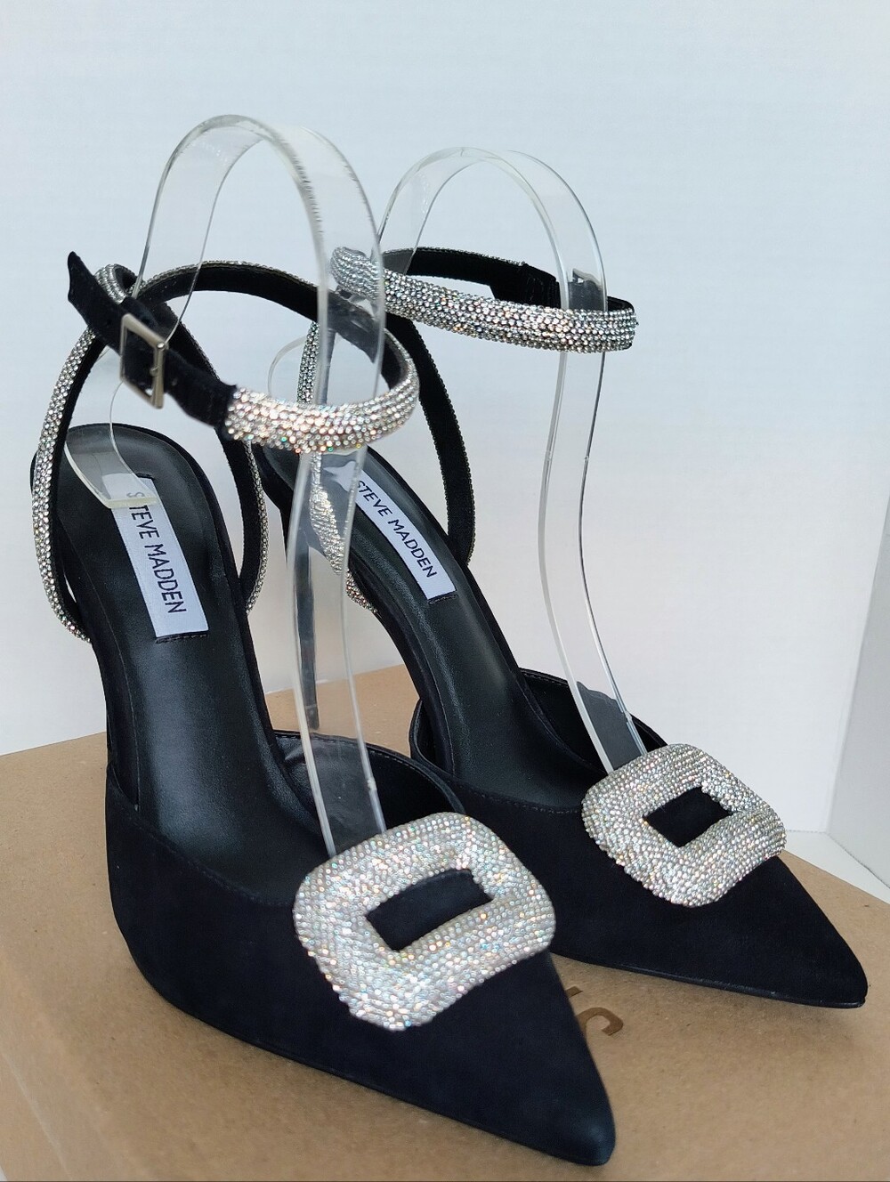 New w/Box Steve Madden Vienna Genuine Leather Ankle Wrap Rhinestone Stilletos